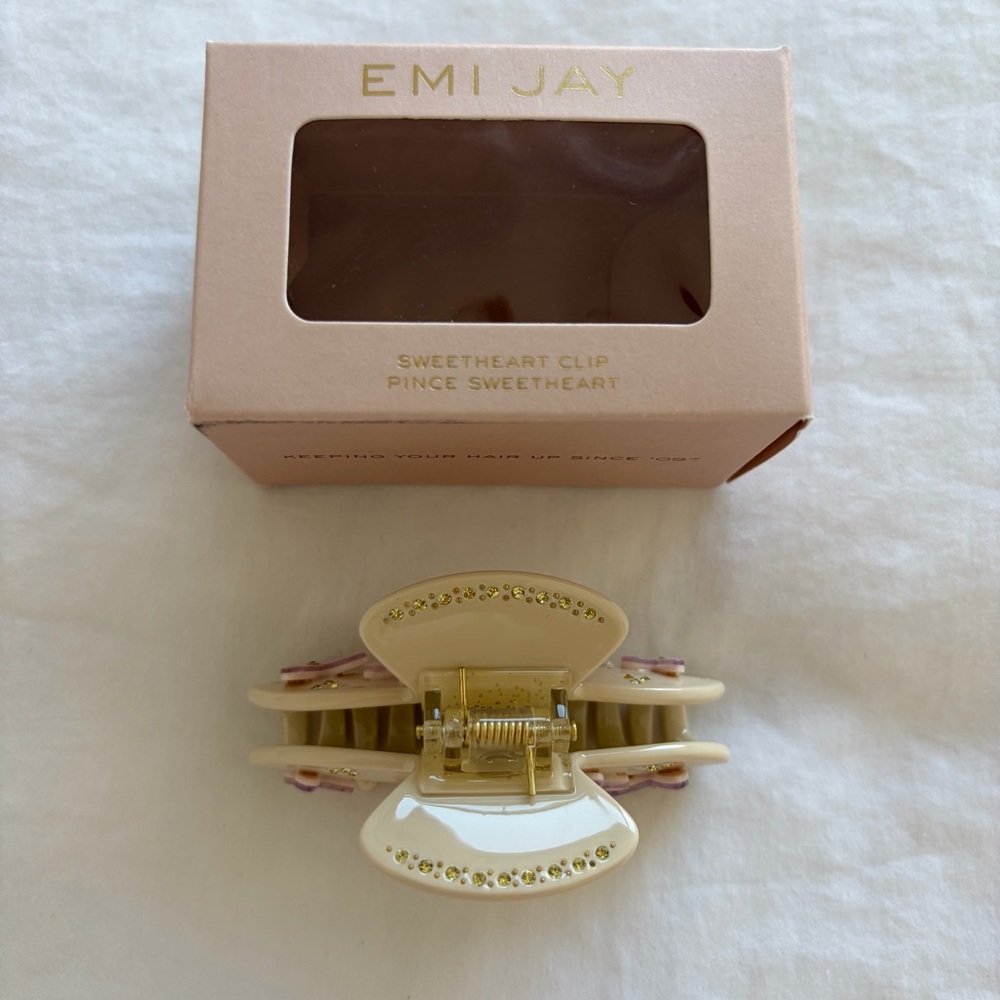 Emi Jay Sweetheart Hair Claw Clip - Picture 3 of 7